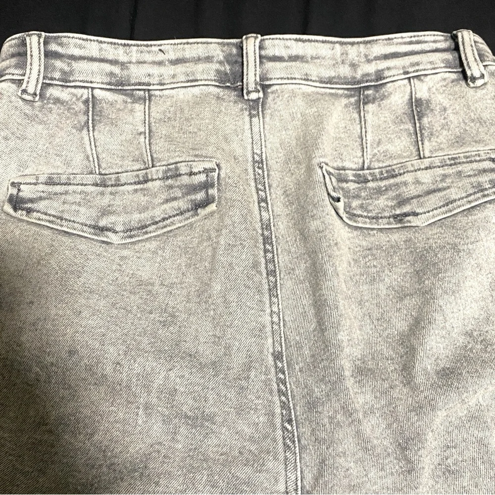 NWOT ALLSAINTS Duran Mid Rise Skinny Cargo Pants in Snow Grey - Size W28